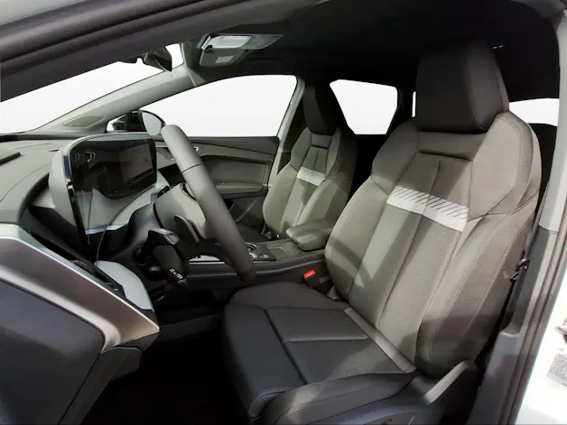 AUDI Q4 e-tron SUV quattro performance Attraction