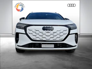 AUDI Q4 e-tron SUV quattro performance Attraction