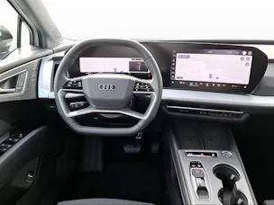 AUDI Q4 e-tron SUV quattro performance Attraction