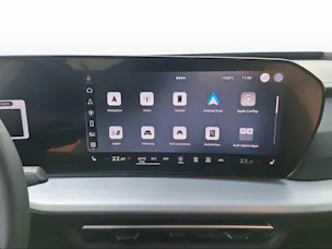 AUDI Q4 e-tron SUV quattro performance Attraction