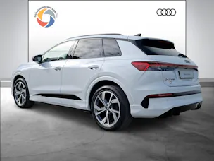 AUDI Q4 e-tron SUV quattro performance Attraction