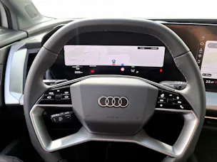 AUDI Q4 e-tron SUV quattro performance Attraction