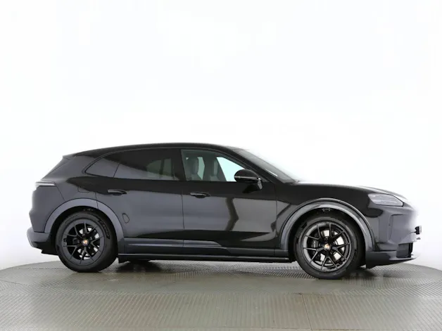 PORSCHE Cayenne Electric