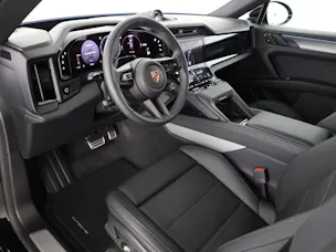 PORSCHE Cayenne Electric