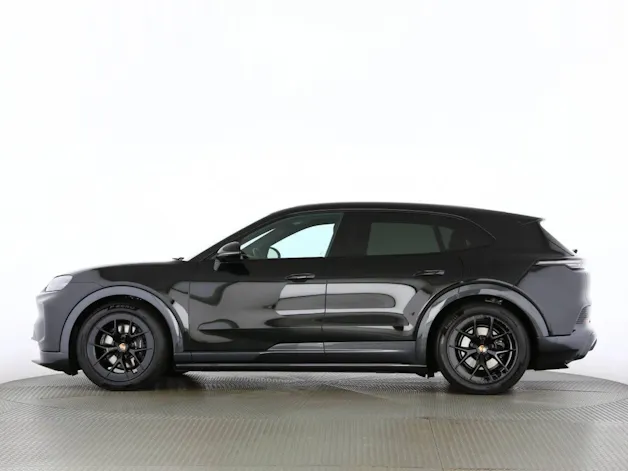 PORSCHE Cayenne Electric