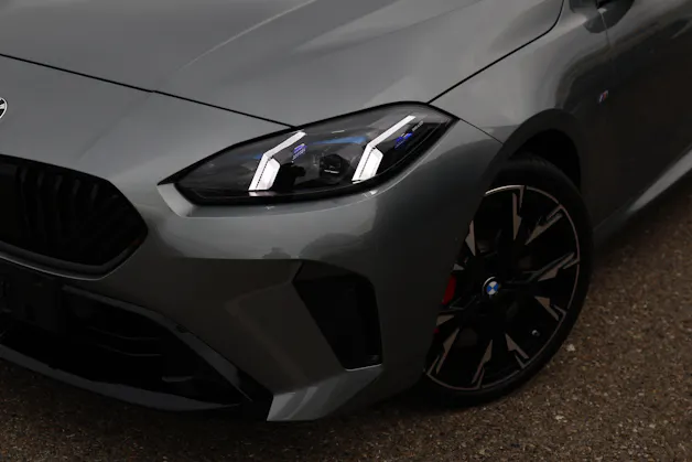 BMW 118d M Sport PRO Steptronic * MASSAGESITZE * 360° KAMERA * HEAD-UP DISPLAY * LED-SCHEINWERFER *