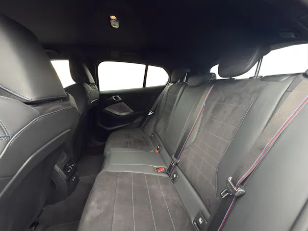 BMW 118d M Sport PRO Steptronic * MASSAGESITZE * 360° KAMERA * HEAD-UP DISPLAY * LED-SCHEINWERFER *