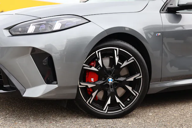 BMW 118d M Sport PRO Steptronic * MASSAGESITZE * 360° KAMERA * HEAD-UP DISPLAY * LED-SCHEINWERFER *