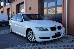 BMW 320d "* CH Auto * Tempomat * Capteurs avant/arrière * GPS * 8 Roues * Prix fixe"