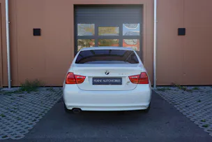 BMW 320d "* CH Auto * Tempomat * Capteurs avant/arrière * GPS * 8 Roues * Prix fixe"