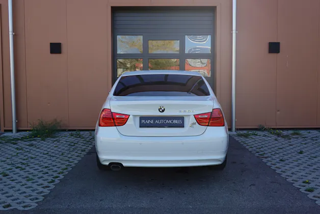 BMW 320d "* CH Auto * Tempomat * Capteurs avant/arrière * GPS * 8 Roues * Prix fixe"