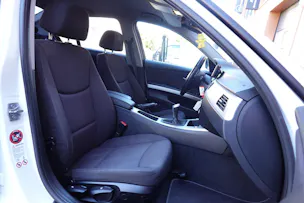 BMW 320d "* CH Auto * Tempomat * Capteurs avant/arrière * GPS * 8 Roues * Prix fixe"