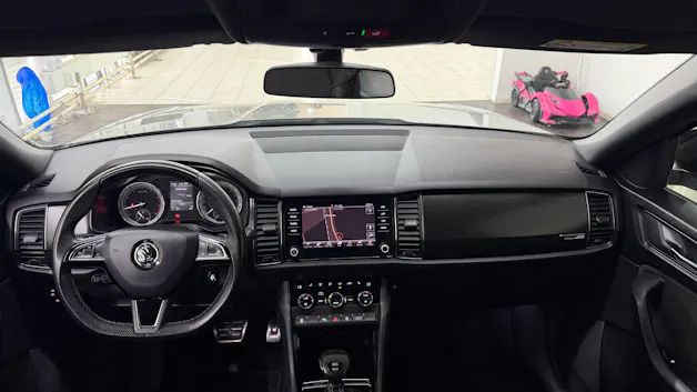 SKODA Kodiaq 2.0 TSI 4x4 Sport Line