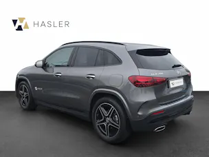 MERCEDES-BENZ GLA 200 7G-DCT