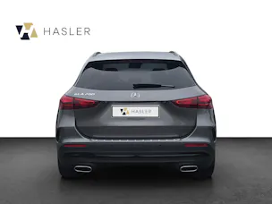 MERCEDES-BENZ GLA 200 7G-DCT