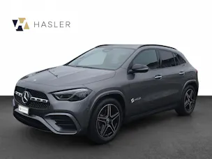 MERCEDES-BENZ GLA 200 7G-DCT