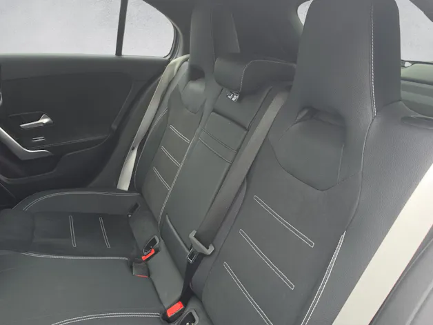 MERCEDES-BENZ A 250 4Matic AMG LINE 8G-DCT