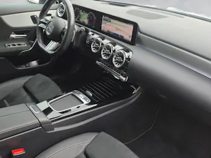 MERCEDES-BENZ A 250 4Matic AMG LINE 8G-DCT