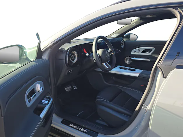MERCEDES-BENZ CLA Shooting Brake 220 4Matic 8G-DCT