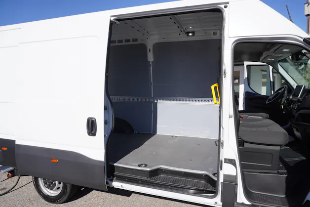 IVECO 35 S 16 A8 V H2 3520 HEBEBÜHNE!!!