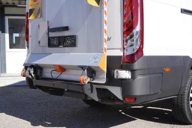 IVECO 35 S 16 A8 V H2 3520 HEBEBÜHNE!!!