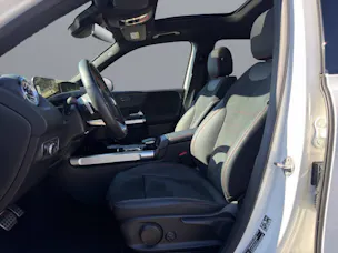 MERCEDES-BENZ GLB 220 d AMG Line 4matic