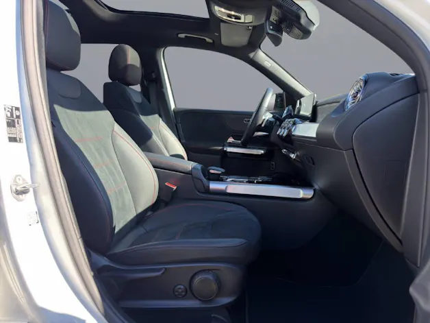 MERCEDES-BENZ GLB 220 d AMG Line 4matic
