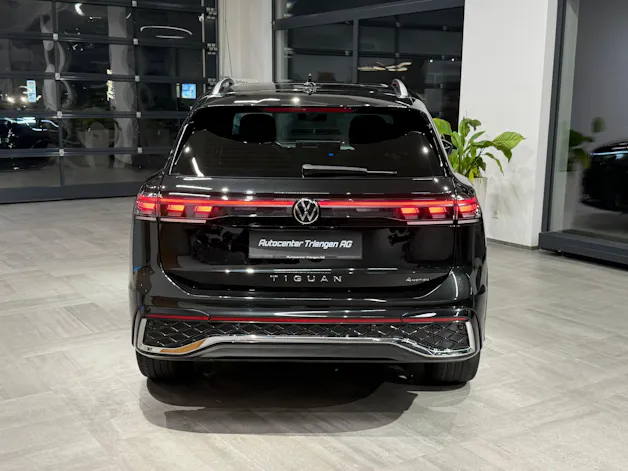 VW Tiguan 2.0 TSI DSG R-Line 4Motion