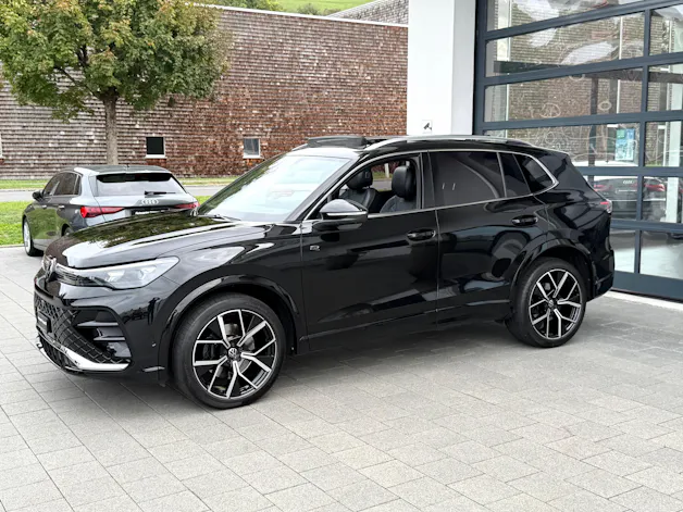 VW Tiguan 2.0 TSI DSG R-Line 4Motion