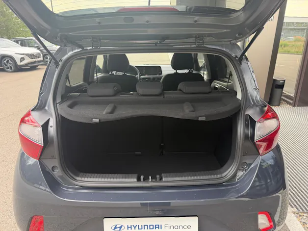 HYUNDAI i10 1.2 Amplia Aut.