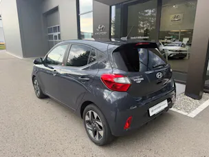 HYUNDAI i10 1.2 Amplia Aut.