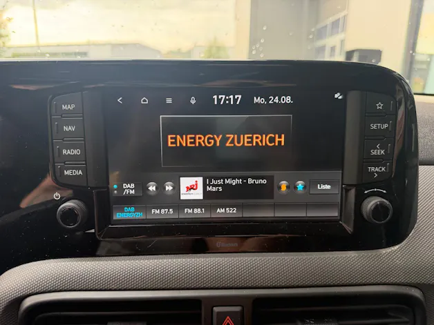 HYUNDAI i10 1.2 Amplia Aut.