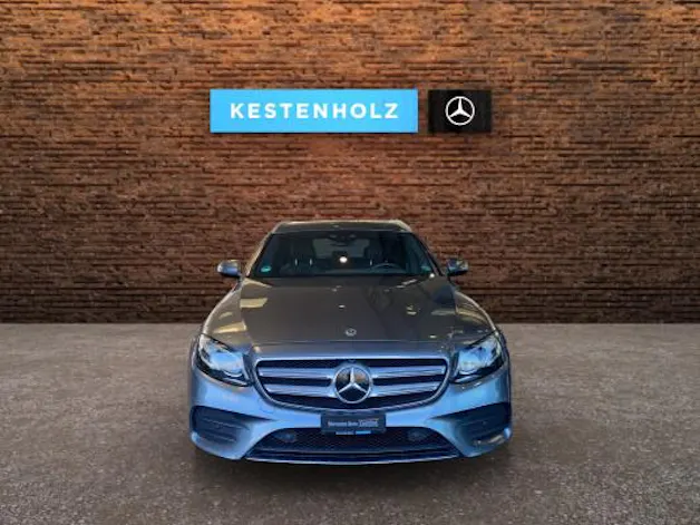MERCEDES-BENZ E 220 d Swiss Star AMG 4M