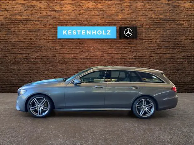 MERCEDES-BENZ E 220 d Swiss Star AMG 4M