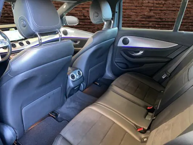 MERCEDES-BENZ E 220 d Swiss Star AMG 4M