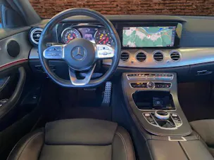 MERCEDES-BENZ E 220 d Swiss Star AMG 4M