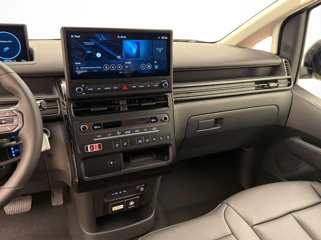 HYUNDAI Staria Wagon 84 kWh Vertex
