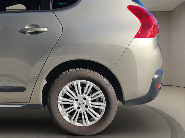 PEUGEOT 3008 1.6 HDI Sport Pack EGS6