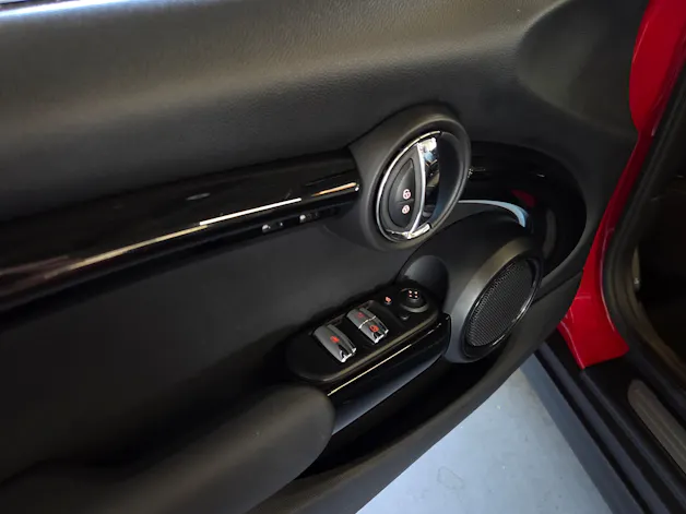 MINI Cabrio F57 2.0i Cooper S SDKG