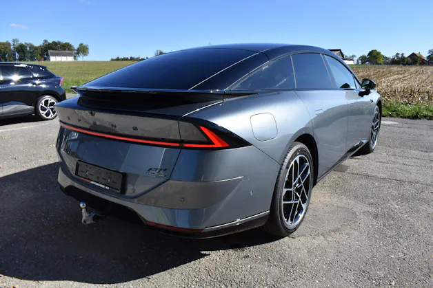 XPENG P7+ 75kWh Performance AWD