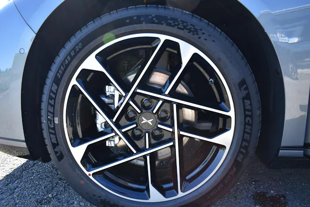 XPENG P7+ 75kWh Performance AWD