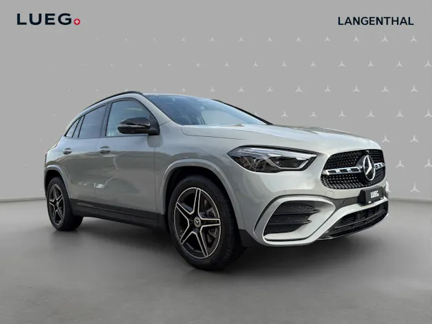 MERCEDES-BENZ GLA 200 Night Star 7G-DCT