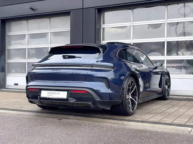 PORSCHE Taycan Turbo S Cross Turismo
