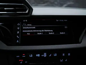 AUDI S3 Sportback TFSI quattro S-tronic *Facelift*El. Sitze*Kamera*