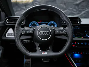 AUDI S3 Sportback TFSI quattro S-tronic *Facelift*El. Sitze*Kamera*