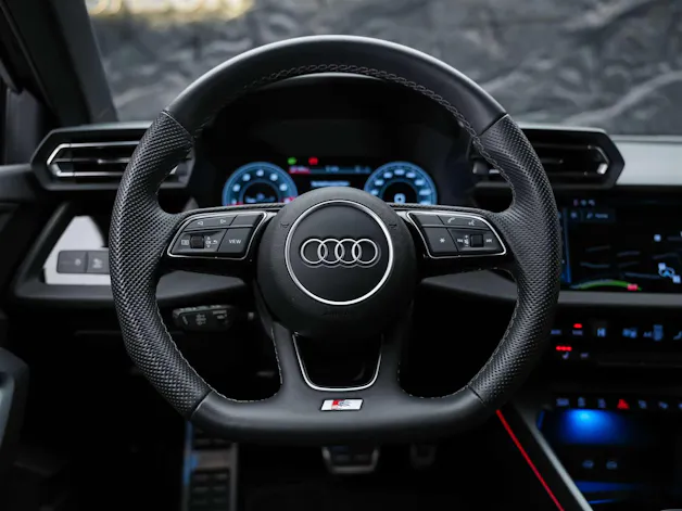 AUDI S3 Sportback TFSI quattro S-tronic *Facelift*El. Sitze*Kamera*