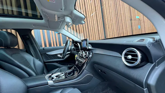 MERCEDES-BENZ GLC 250 d AMG LINE 4MATIC 9G-TRONIC l 204 PS