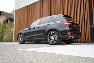 MERCEDES-BENZ GLC 250 d AMG LINE 4MATIC 9G-TRONIC l 204 PS