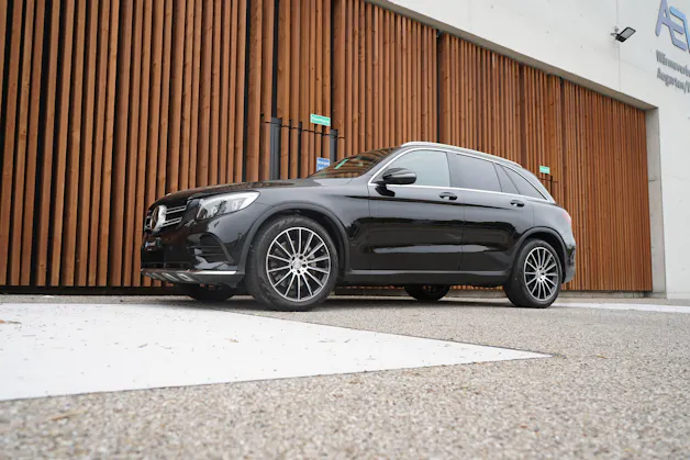 MERCEDES-BENZ GLC 250 d AMG LINE 4MATIC 9G-TRONIC l 204 PS
