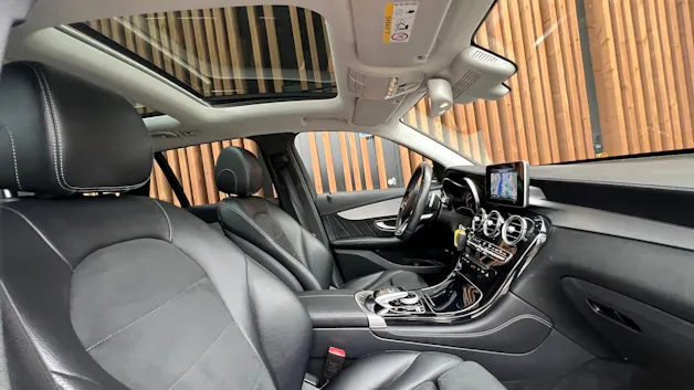 MERCEDES-BENZ GLC 250 d AMG LINE 4MATIC 9G-TRONIC l 204 PS